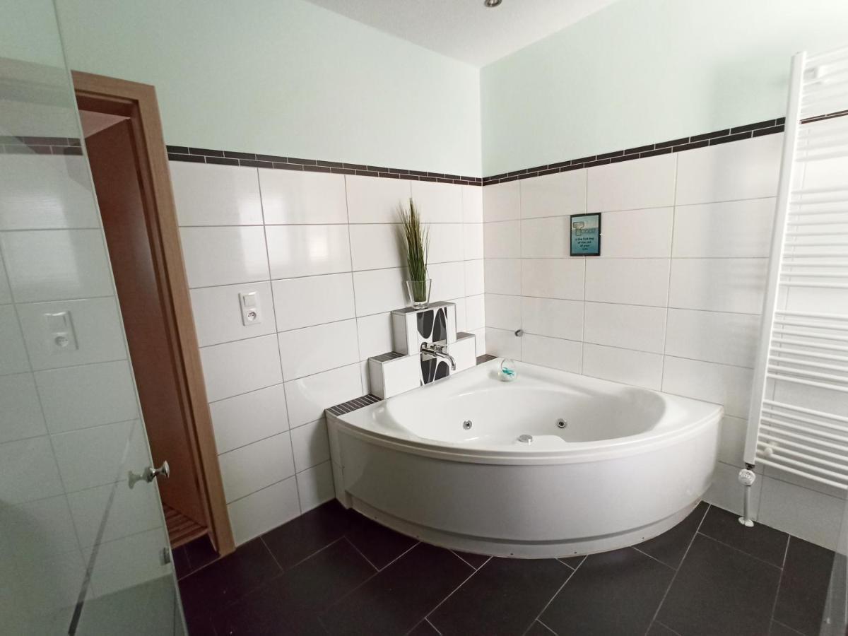 Ferienwohnung Am Hopfengarten Illschwang Exterior foto